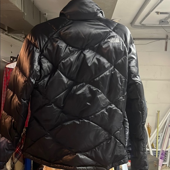 The North Face Puffer Jacket - Picture 3 of 3